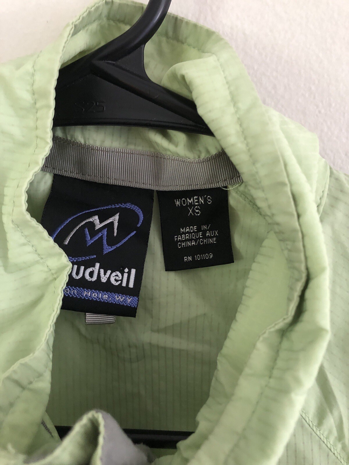 Cloudveil Wind Jacket Lightweight Shell Running H… - image 5