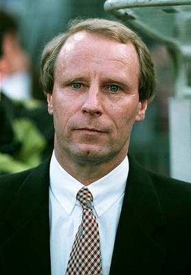 Berti Vogts German Football Manager portrait before the UEFA Europ- Old Photo 2
