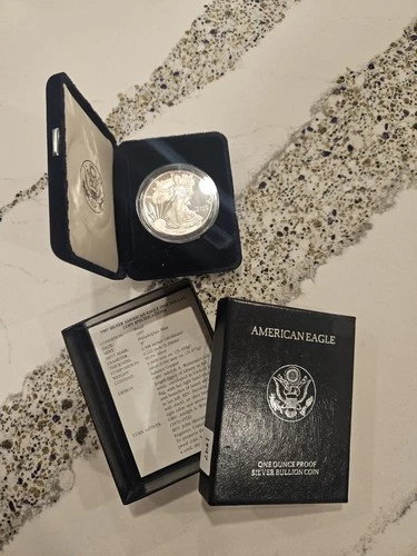 1997-P American Silver Eagle - Proof / w/Box & COA / Beautiful Coin -No Reserve!