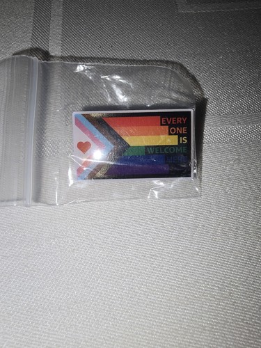 Amazon PECCY Pins 10 Stück sortiert Pins Inc. Pride/Glamazon einige sind selten!!! - Bild 3 von 12