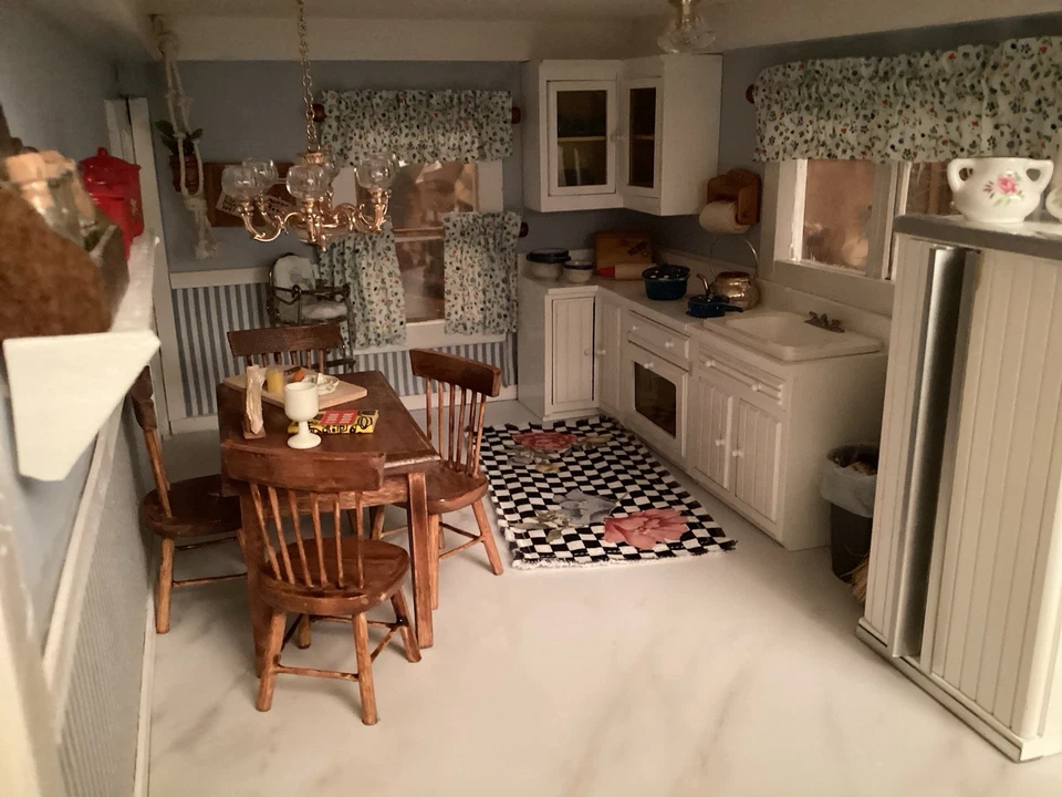  Doll House 59 Long 29 High. Very Nice Made In 1988 All Furniture Included - Image 2 of 4