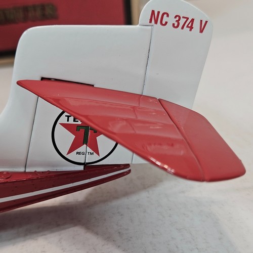Wings of Texaco 8th The Duck 1936 Keystone-Loening Commuter Airplane Red Ertl - Picture 5 of 21