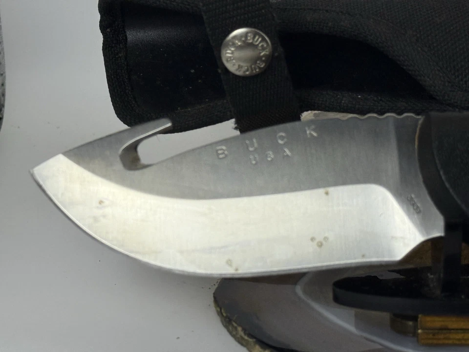 Buck USA (2012) 693 Omni Hunter w/Gut Hook Feature and sheath--2689.25 - Image 4 of 4