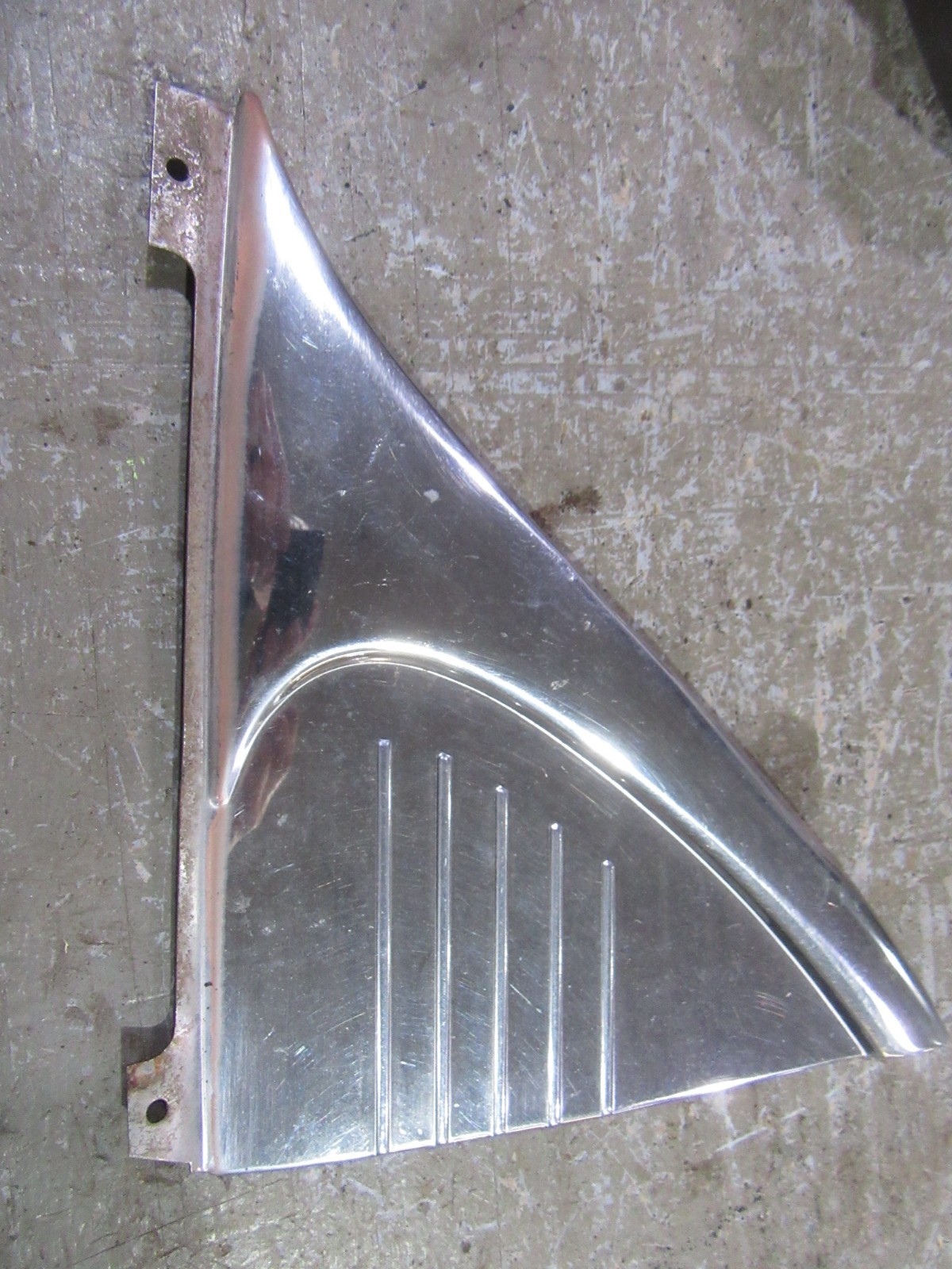 1953 1954 Chevrolet Belair 4 door sedan exterior rear sail panel trim molding P