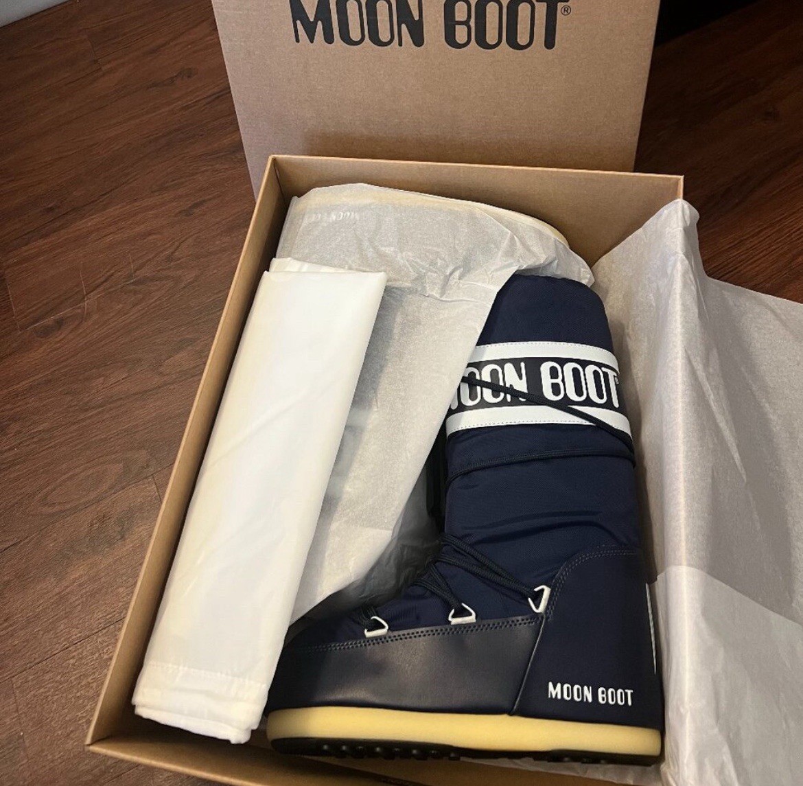 Blue Moon Boots Size 35-38 Stylish Winter Footwear