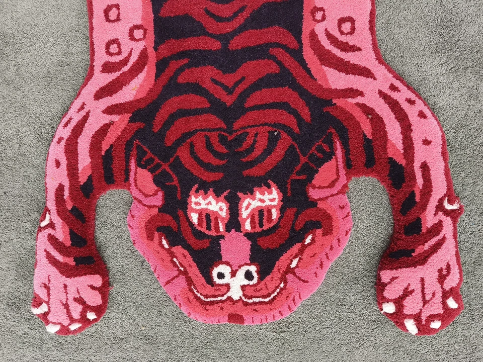 Tibetan Tiger Rugs Handmade 100% Woolen Hand Tufted For Home Decoration - Image 4 of 4