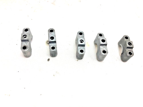 Triumph TT 600 806AD Nockenwellenlagerbock Klemmbock