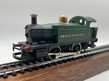 OO Hornby R077 Class 10 Holden 0-4-0 Steam Locomotive GWR Green - (TESTED)
