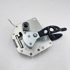 LR DEFENDER 12-16 RR End Door Handle & Latch with CLS JM-90654 / LR031337