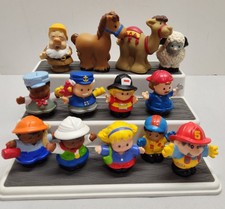 Fisher Price Little People / Animals Lot Of 13 Diverse Lot