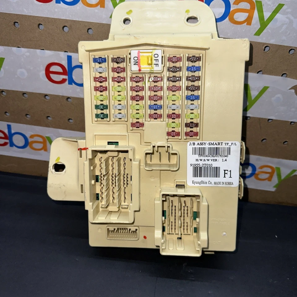 2015 Kia Optima Junction Interior Fuse Box OEM - Image 2 of 4