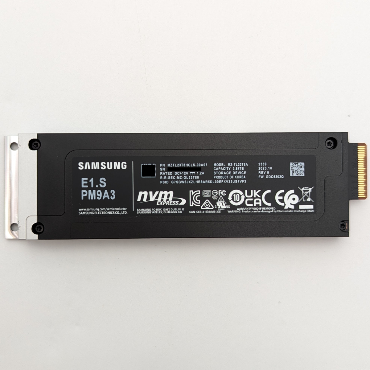 Samsung PM9A3 Internal SSD MZ-TL23T8A MZTL23T8HCLS