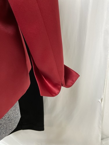 Kasper Pant Suit Size 18 Three Piece Set Red Embellished Shine Black Side Zip - Picture 8 of 24