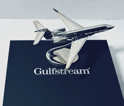 Lupa Gulfstream Aerospace G400 Chrome Metal Desk Display Model 1/115 Airplane