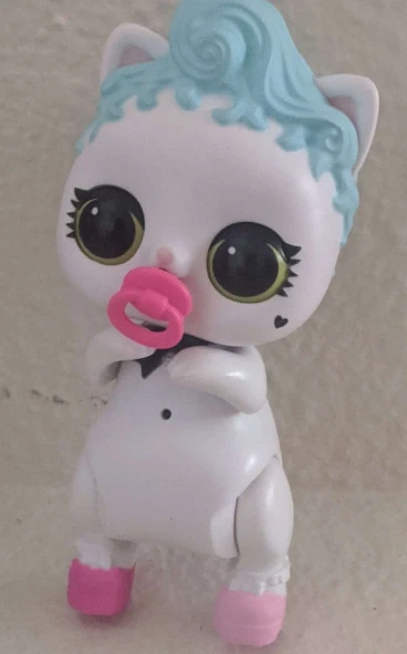 LOL Live Surprise Interactive Pet Royal Kitty L.O.L. INCLUDES