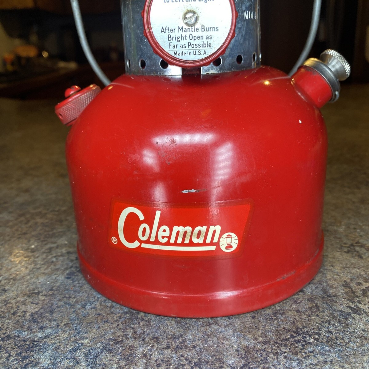 Vintage Coleman 200A 11/62 Work super Nice. Red VG Condition