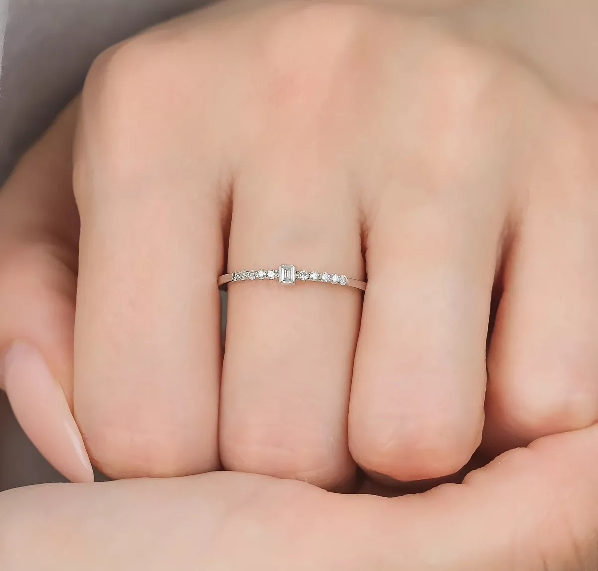 Minimalist white gold ring deals