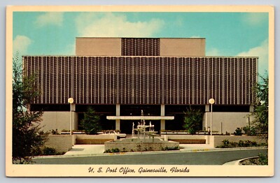 Postcard Florida Gainesville US Post Office 18C