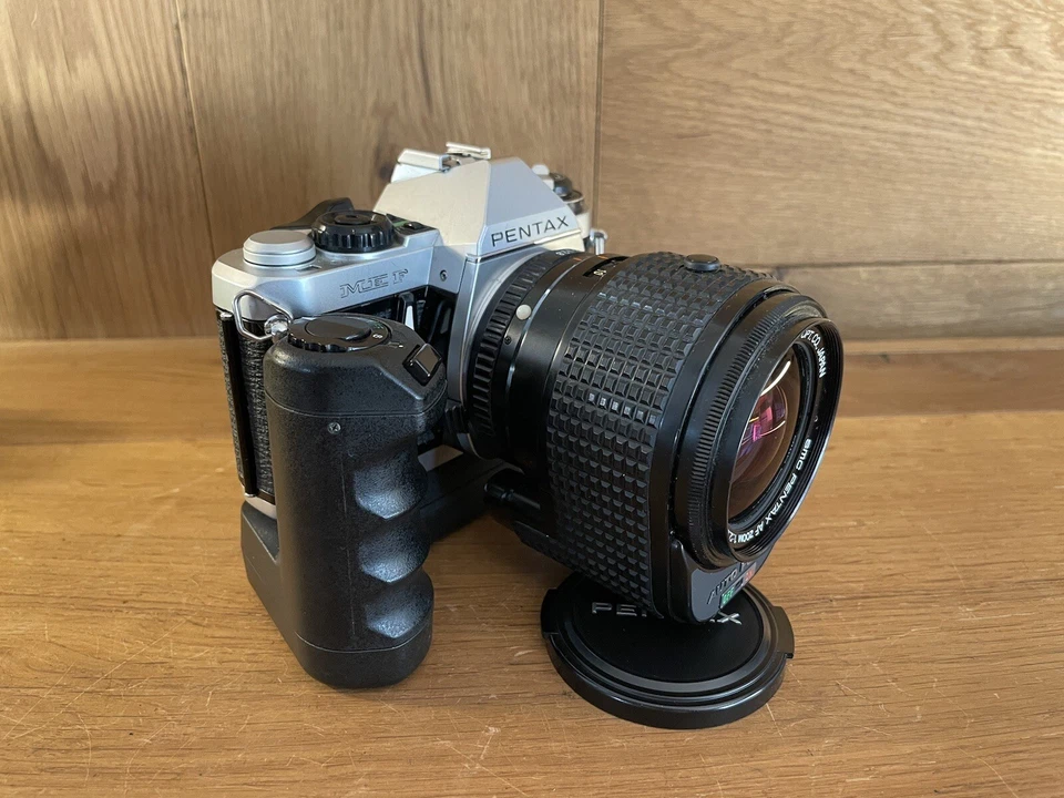 *Rare : Exc+5* Pentax ME F Camera SMC Pentax AF Zoom 35-70mm F/2.8 w/ Winder - Image 2 of 4