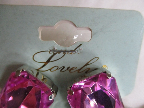 and Lovely -Pink rectangular faceted shapes necklace & earring set- pierced ears - Picture 7 of 9