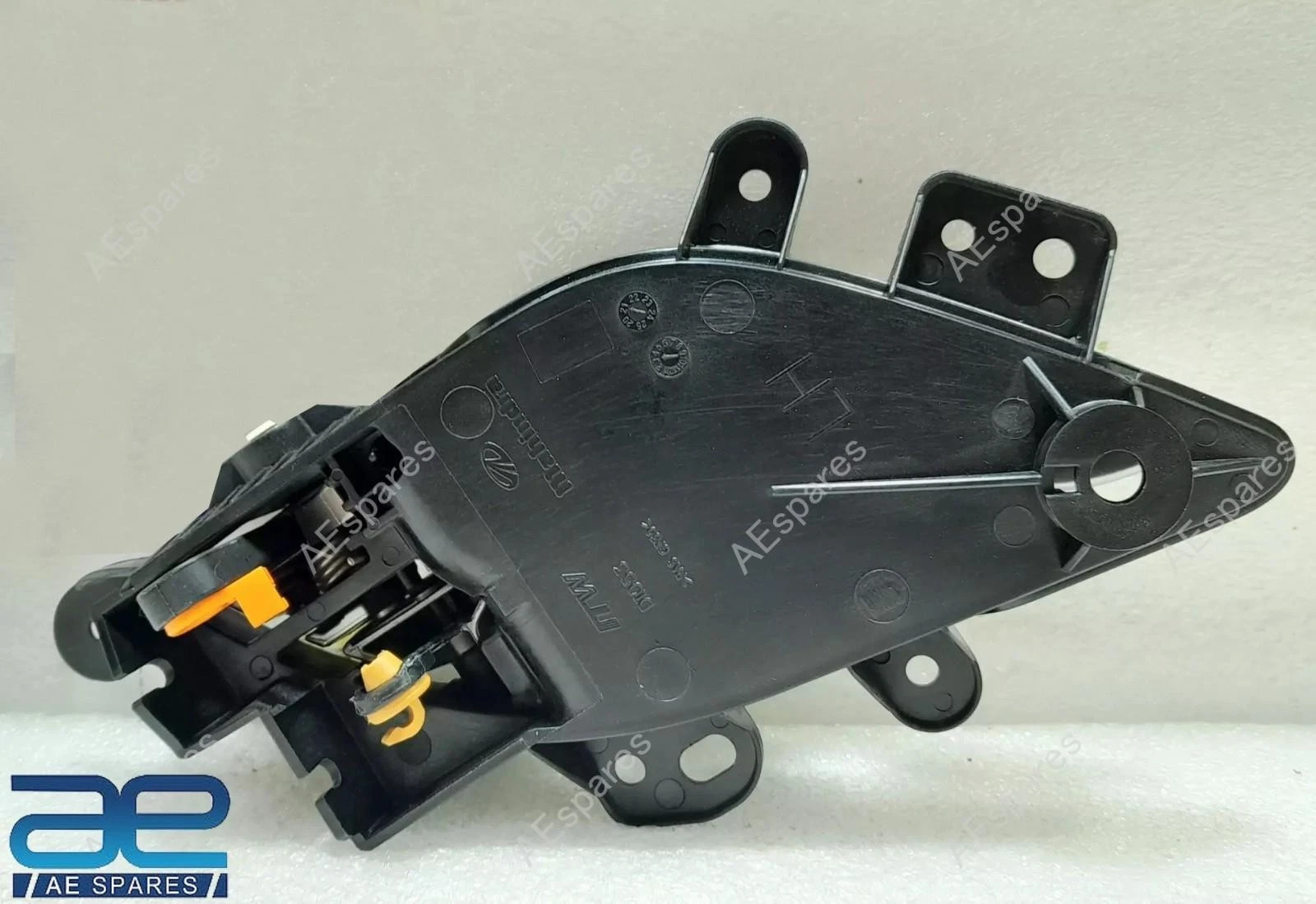 Interior Front Door Handle Assy LH For Mahindra XUV500 2018-2022 0114DAW00071K view 2