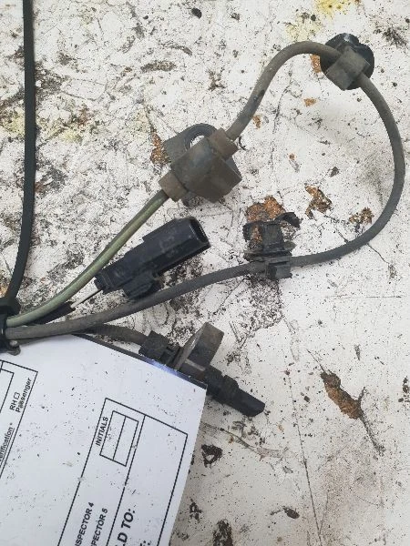 2014 TOYOTA PRIUS C FOUR DRIVER SIDE FRONT ABS SENSOR ASSEMBLY  - Image 4 of 4