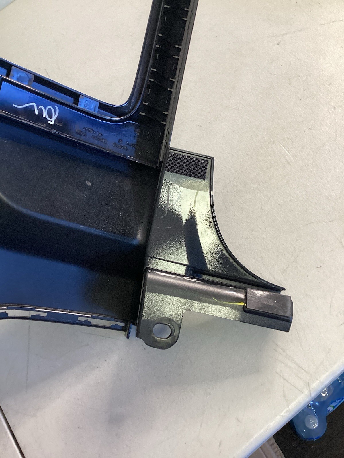 2024-2025 ROLLS ROYCE CULLINAN REAR BUMPER TRIM RIGHT PASSENGER SIDE USED OEM 