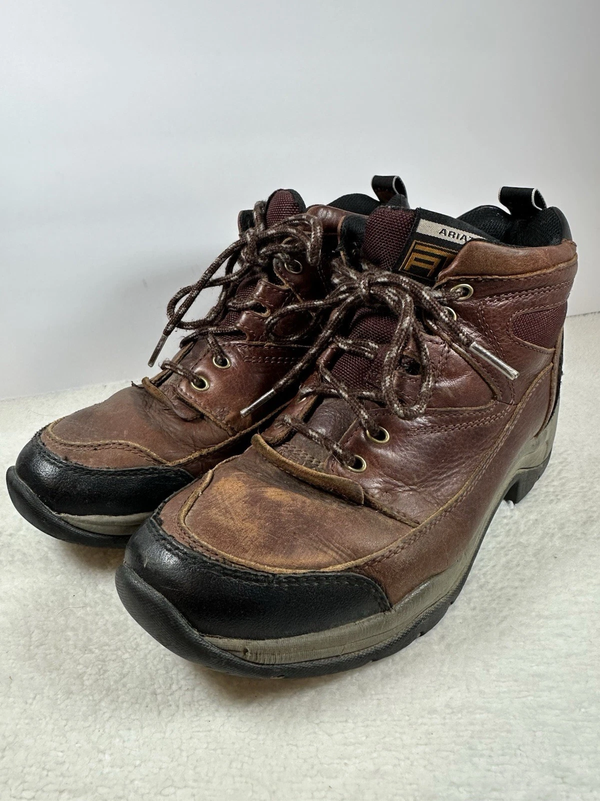 ARIAT Women's Leather Hiking Boot Outdoor Camping Work Red Brown Terrain 9.5 EUC
Opens in a new wind