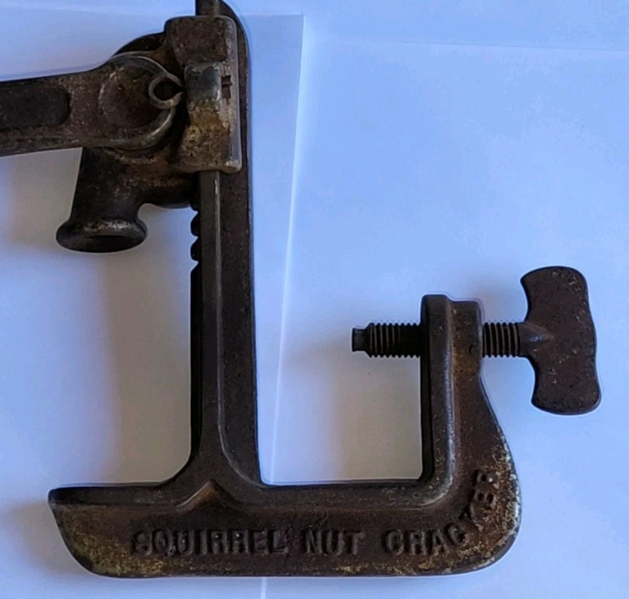 ANTIQUE CAST IRON Squirrel Nut Cracker Pat. Date 1913 All Offers Considered - Image 2 of 4
