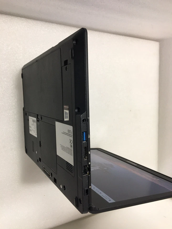 Fujitsu Lifebook U747 256gb Nvme Win 11 i7-6600u 2.80ghz 16gb Ram Hdmi Foto 4 de 4