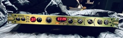 Line6 Echo Pro Rack Mount Programmable Delay Loop Sampler with Midi Sync