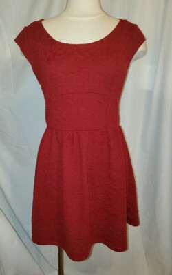 EYELASH COUTURE DARK BURGUNDY STRETCH DRESS: SIZE LARGE