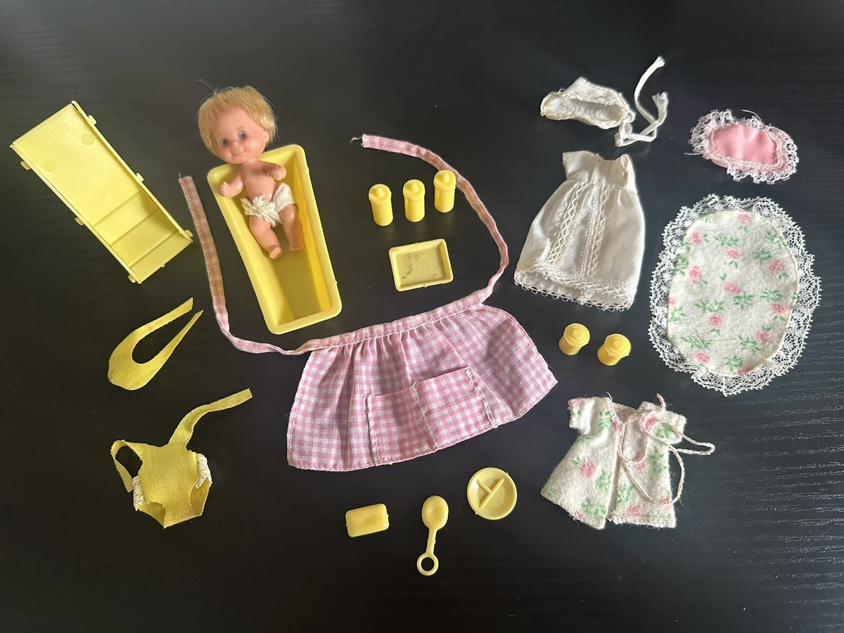 Barbie cheap baby sits