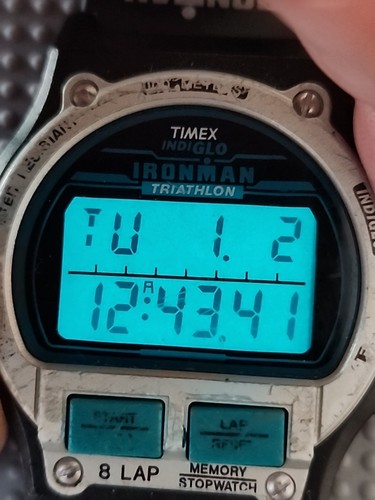 Men's Timex Ironman Triathlon Indiglo Chrono Watch! New Battery! Factory Band! - Picture 4 of 12