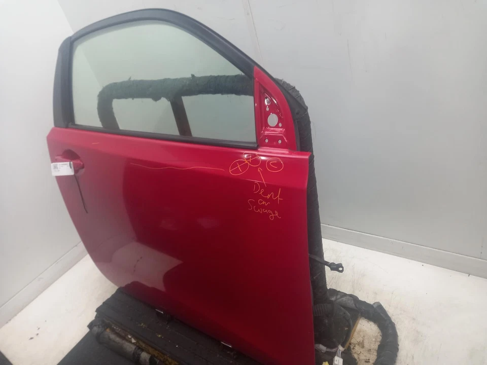 TOYOTA IQ Right Front Door O/S 2008-2015 3P0 3 Door Hatchback  - Image 3 of 4