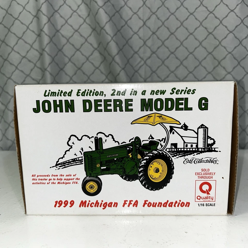 1999 Ertl 1/16 JOHN DEERE Model G Diecast Metal Collector Tractor Michigan FFA - Image 3 of 4