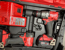 MILWAUKEE M18 FUEL 2-Tool Combo Kit 3697-22