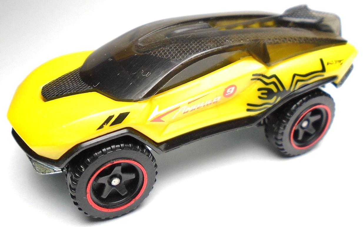 2020 HOT WHEELS GEOTERRA #9 ANGULO RACING YELLOW 2.75" DIECAST RACE CAR W SPIDER