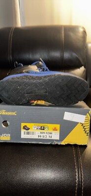 Men’s Thorogood Day One Safety AST Mid size 10.5 Used good condition Thorogood Day One Safety AST Mid Men main image 2