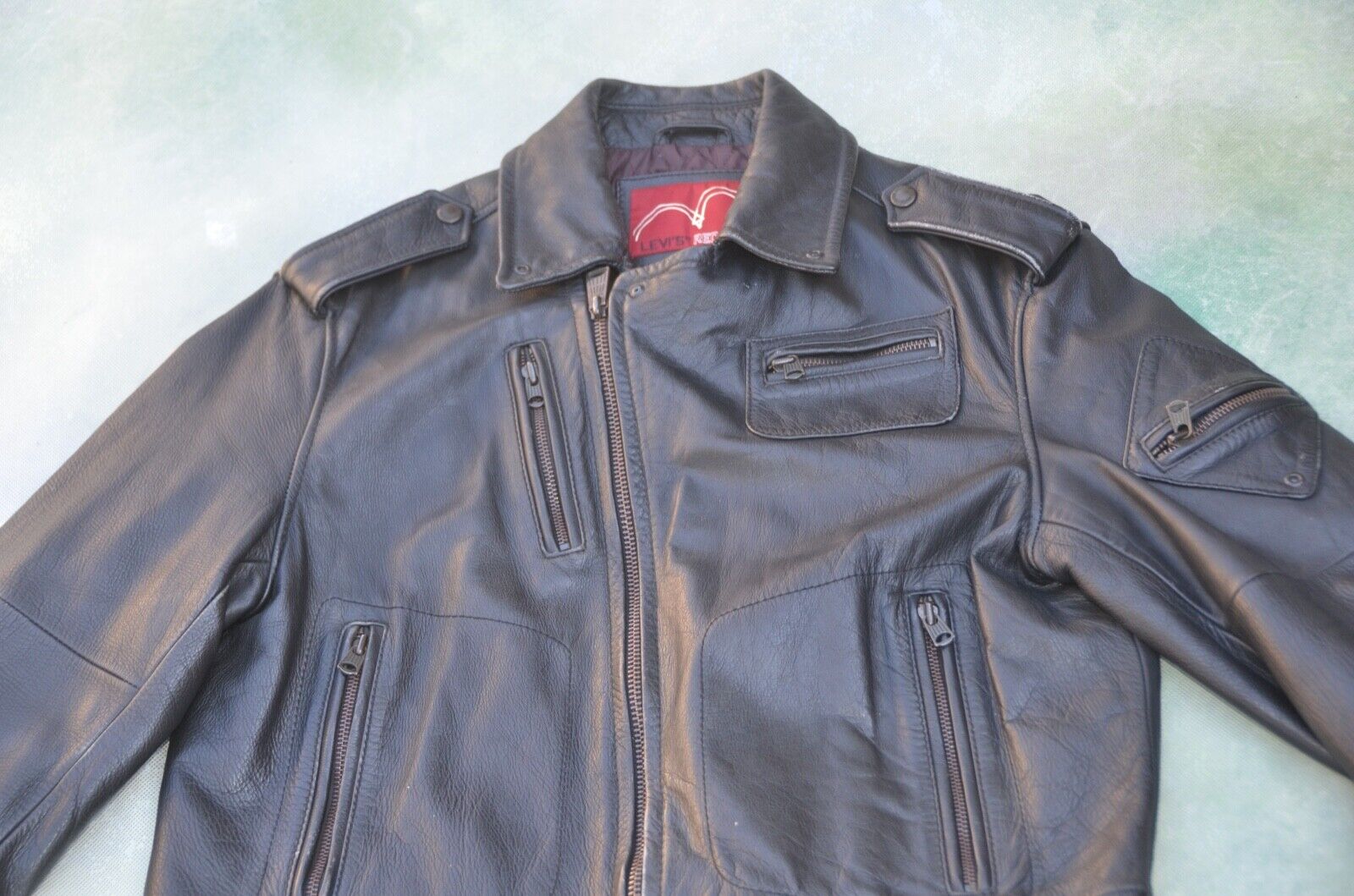 Vintage Levi's Red Tab Men's Leather Jacket Size S.