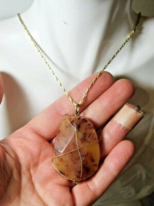 NWT Authentic Disney Parks Gold Tone Wire Brown Stone Pendant Chain Necklace B1