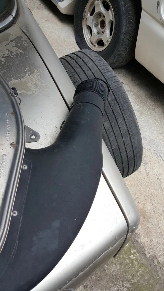 Conjunto de caixa de purificador de ar Mercedes W126 420SEL 1987 tubo está danificado  - Imagem 4 de 4