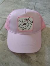 Prendedor Sanrio Hello Kitty avión de papel camionero sombrero gorra de bola malla cierre a presión trasero