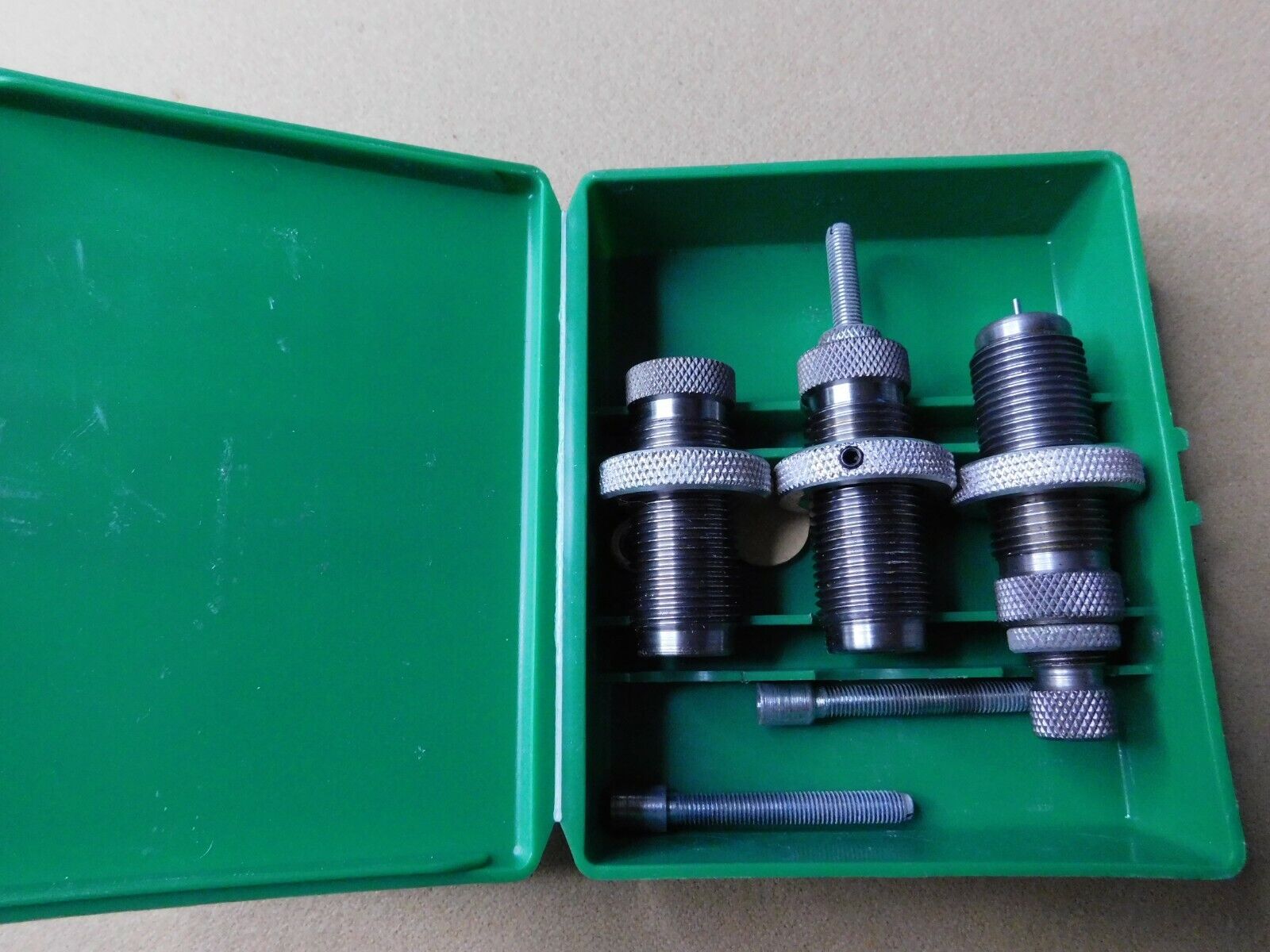 RCBS 18306 Branded goods .38 Special 3 35% OFF Die Set Free CHECK Shipping. Group PI B