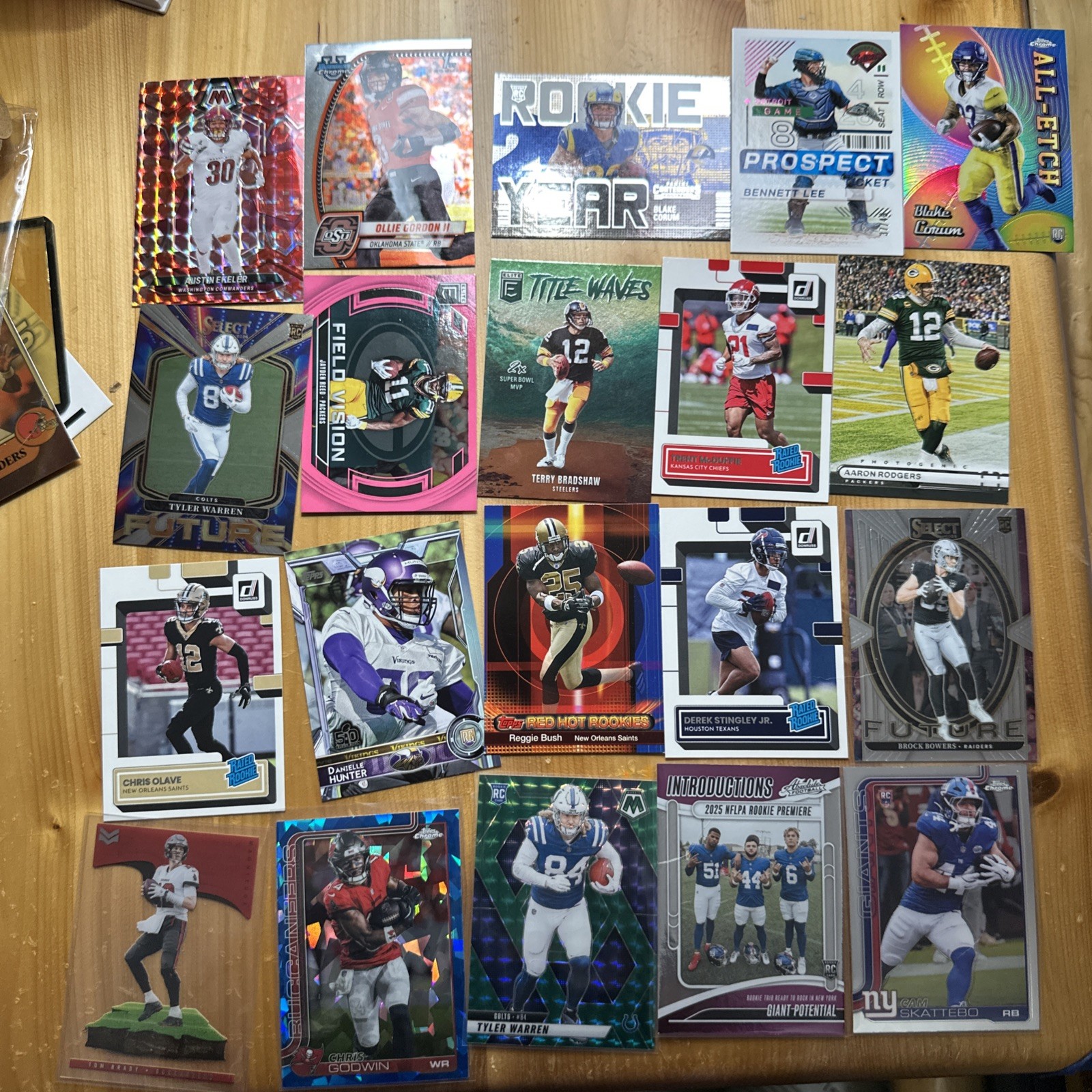 Huge NFL Card Lot 150 Plus Cards Autos Numbered Patches And More view 7