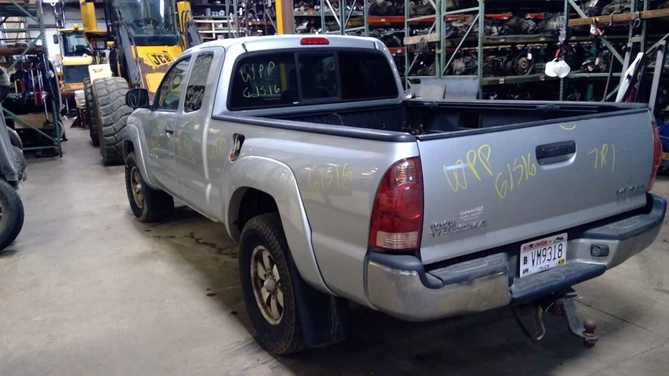 (LOCAL PICKUP ONLY) Windshield Glass Fits 05-06 TACOMA 4366116 Foto 4 de 4