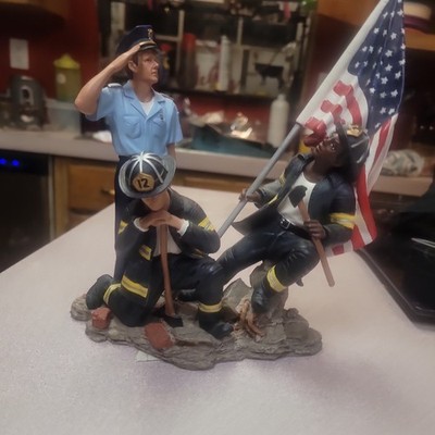 9/11 Statue  No Box