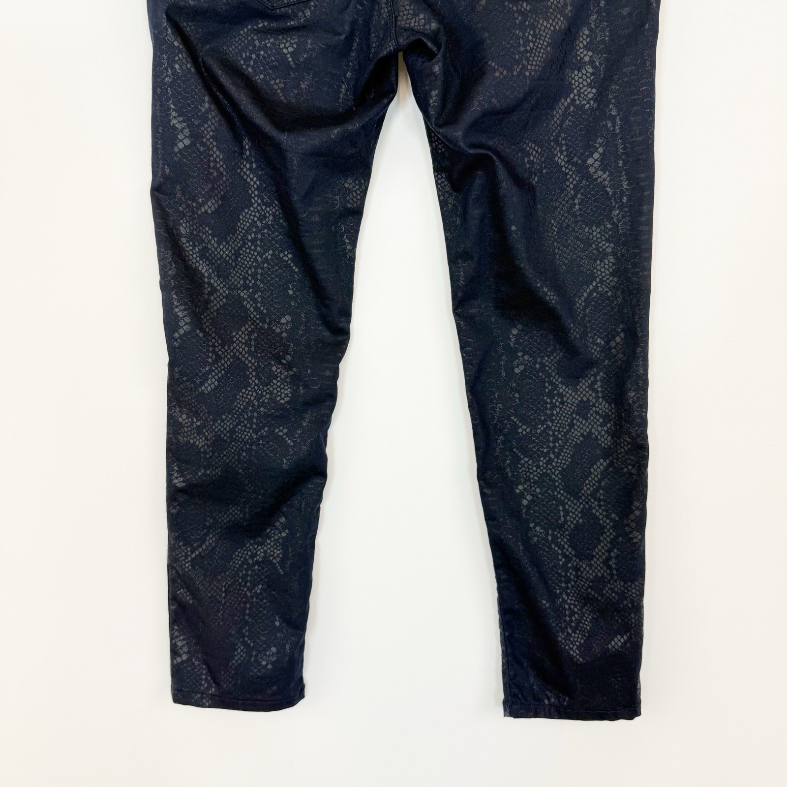 Flog Bevy Flog Shely Drawstring Python Snake Prin… - image 9