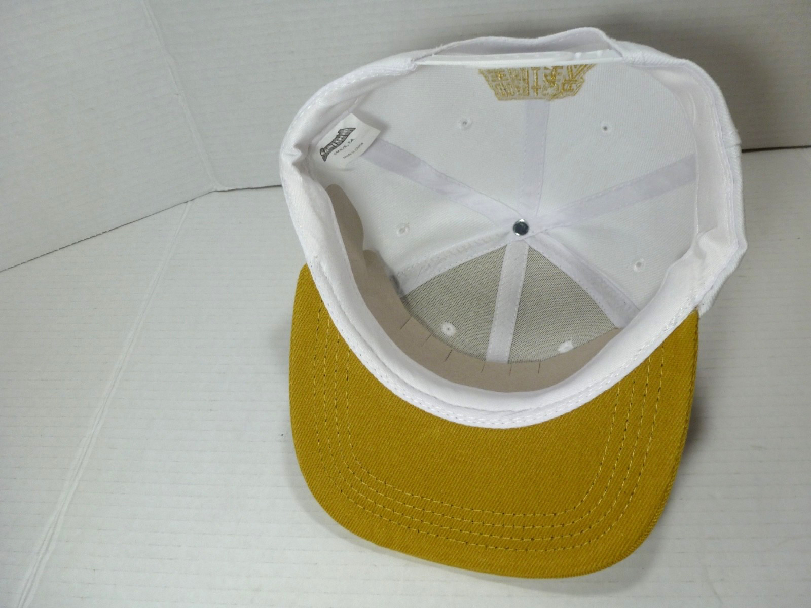 Loot Crate Exclusive Saint Seiya Snapback Hat Embroidered NWT image 8