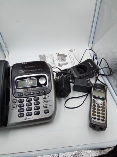  Radio Shack Corded and Cordless Phone Set
